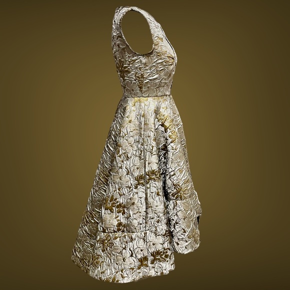 Issue New York Amazing Brocade Dress! Size XS – NWT - Picture 5 of 7